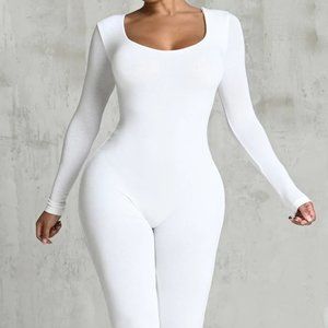 New Matte Basix Sculpt Plunge Neck Jumpsuit Sz M